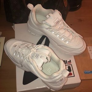 Pair of women’s filas worn once or twice